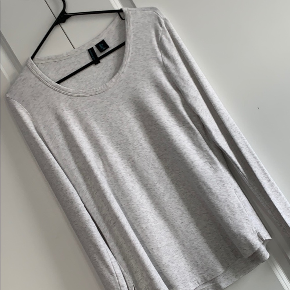Cynthia Rawley soft grey top!